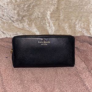 KATE SPADE black wallet